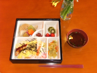 お花見弁当2010